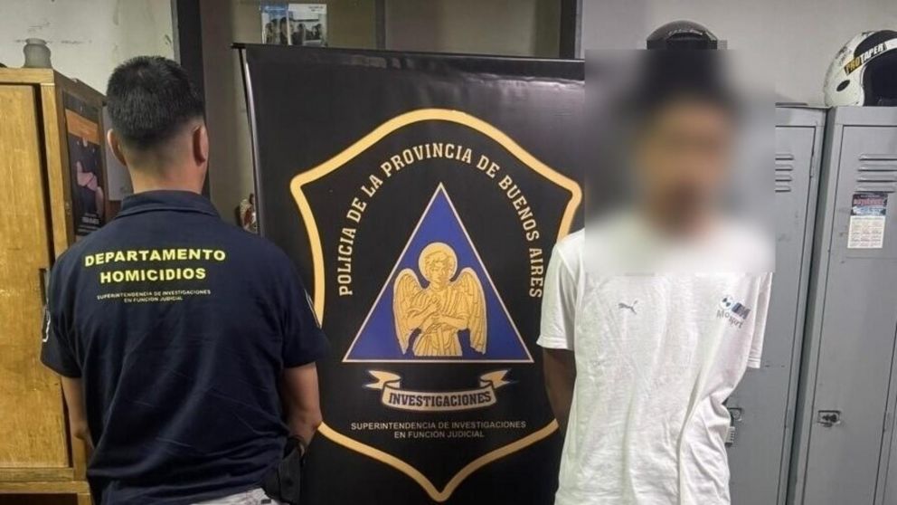 Este es uno de los individuos que fue capturado por los investigadores policiales.