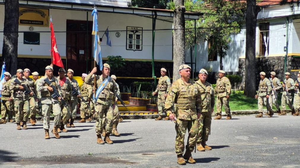 Investigan posible hackeo al Ejército.