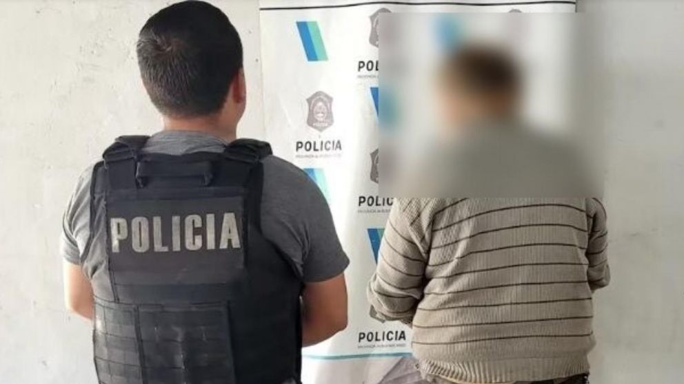 Este es el sujeto que fue aprehendido por los investigadores.