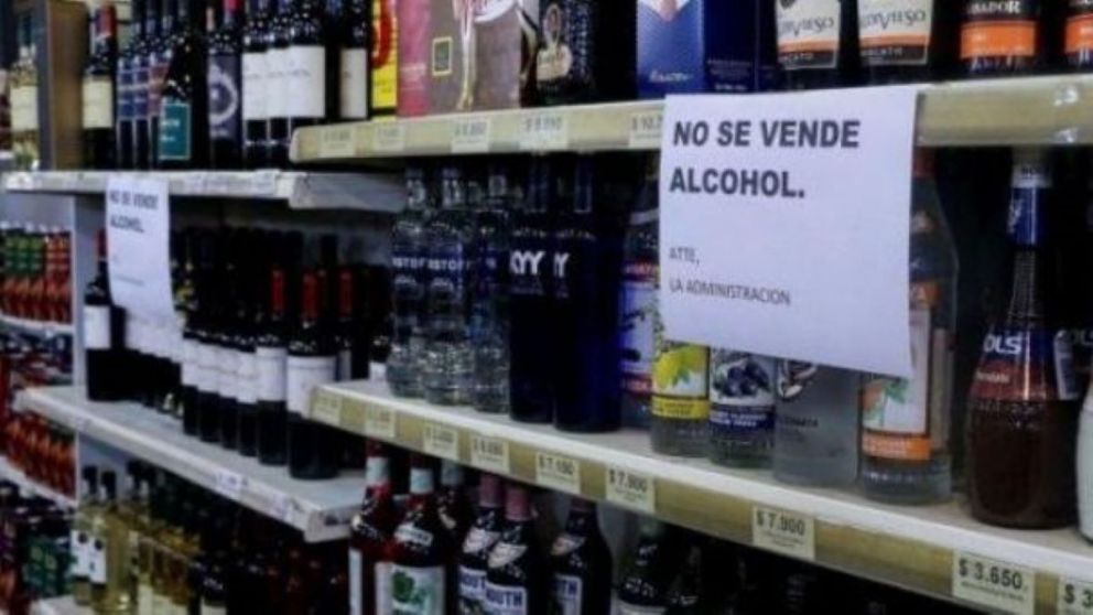 Durante la veda electoral no se puede comprar ni beber alcohol.