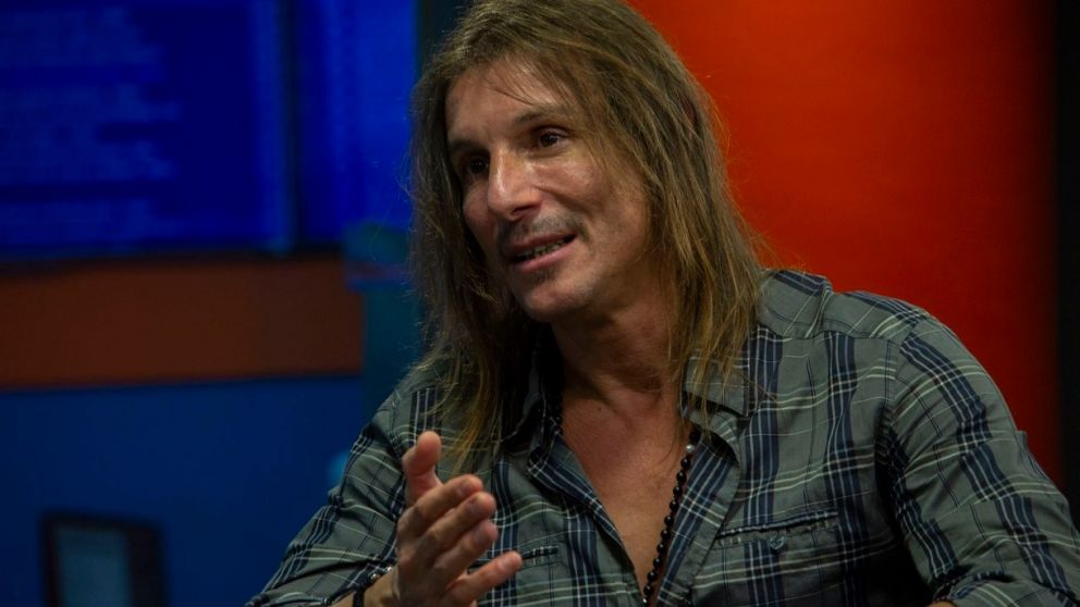 El ex jugador de futbol Claudio Paul Cannigia es investigado por presunto "abuso sexual"