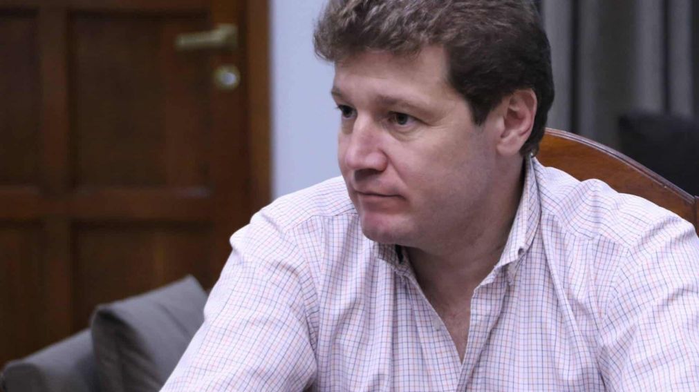 "Es una medida que representa un golpe muy duro para la industria de Tierra del Fuego”, afirmó el Gobernador.