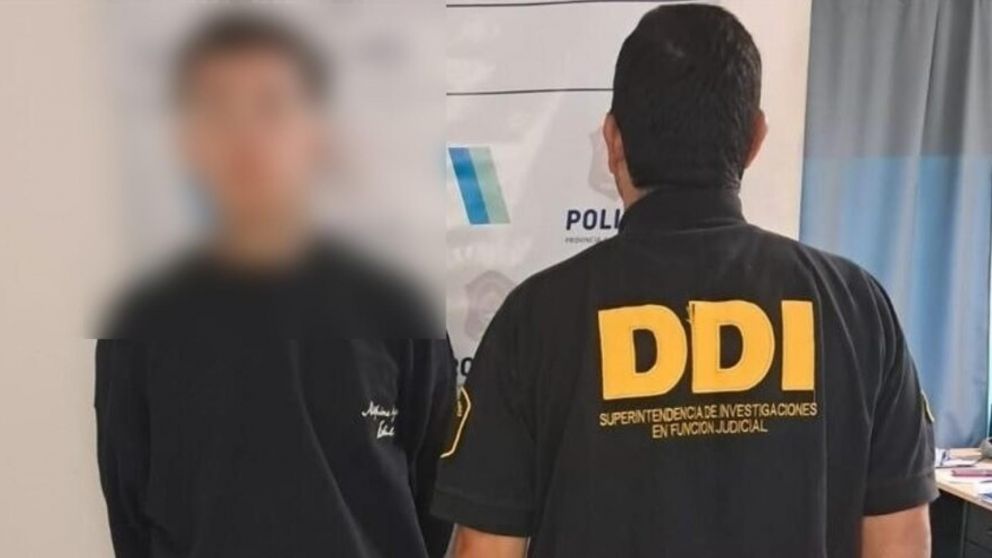 Este es el individuo que fue capturado por los investigadores policiales.