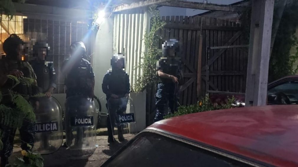 Los policías realizaron varios procedimientos para esclarecer el homicidio de Santiago Ezequiel Orellana.