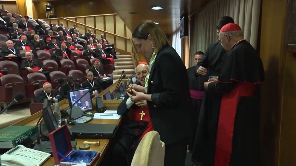 Destruyeron el anillo y el sello del Papa Francisco.