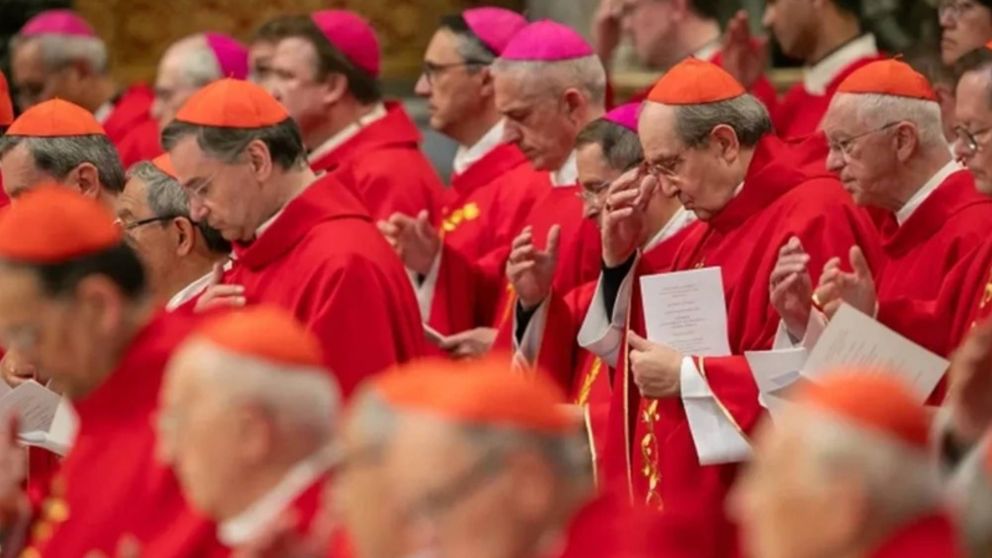 A horas del c�nclave que decida al pr�ximo Papa, los Cardenales se pronunciaron a favor de una paz duradera en el mundo