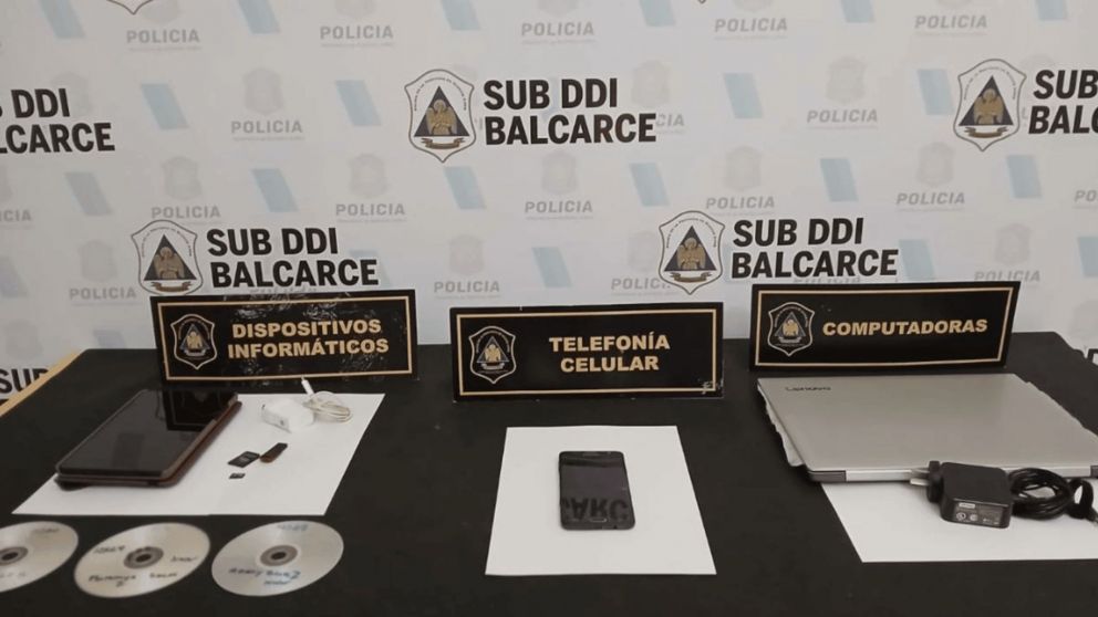 Los artefactos del imputado serán peritados por las autoridades (Foto 0223).