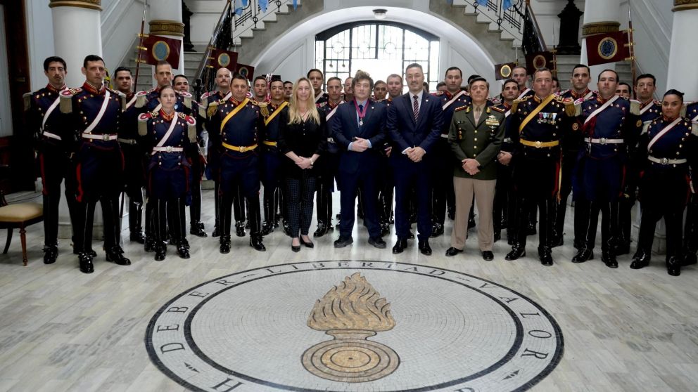 Javier Milei recibió la “Orden Ecuestre Militar de los Caballeros Granaderos de los Andes”.