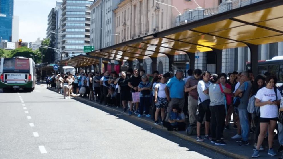PARO DE COLECTIVOS: dónde y qué días no habrá transporte esta semana