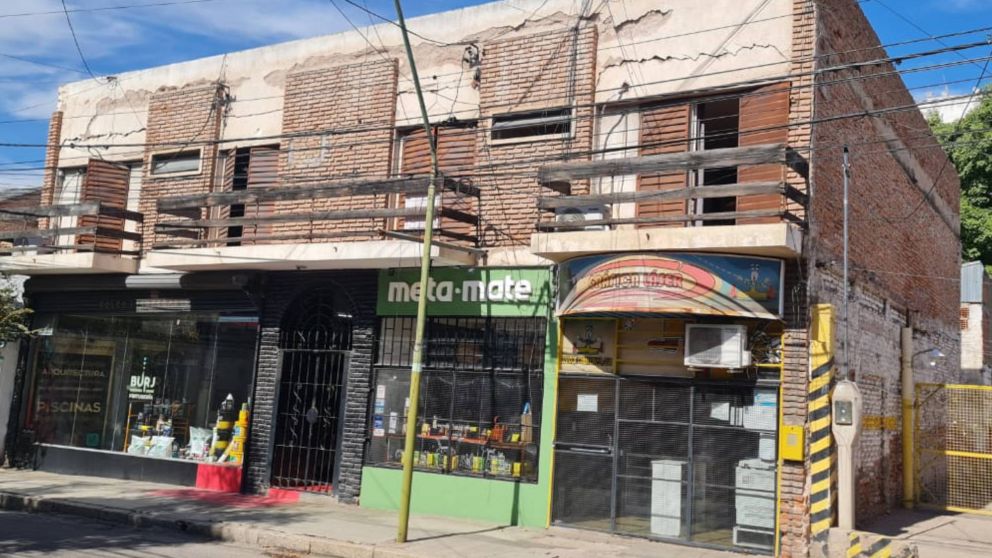 Tras el fuerte temblor en La Rioja se registraron derrumbes en casas, una parroquia y un cerro