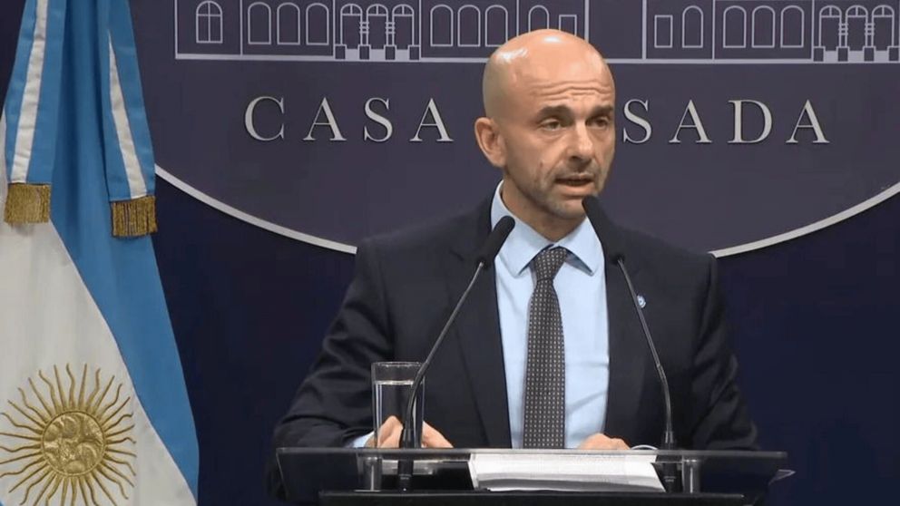 Javier Milei echó a Franco Mogetta de la secretaría de Transporte.