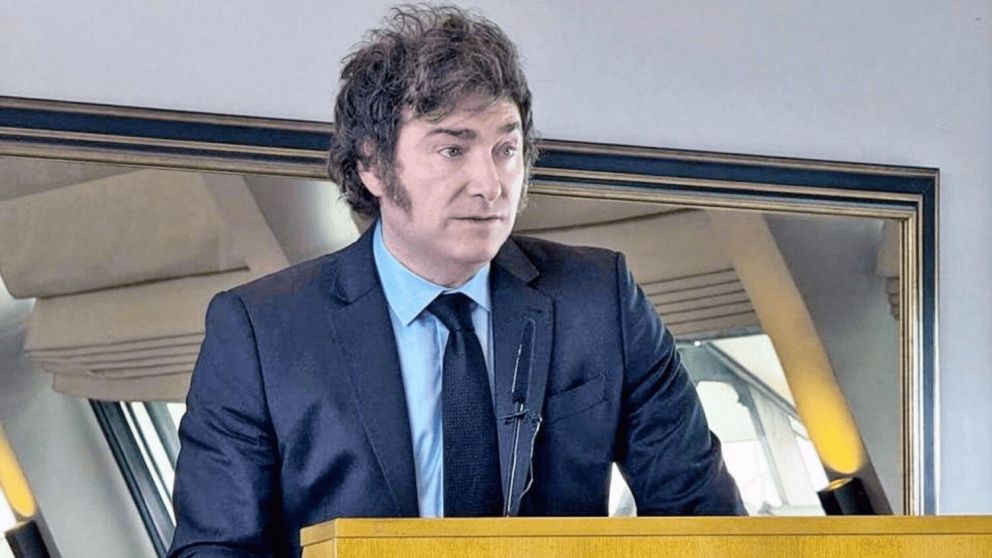 Javier Milei participará de un reconocimiento a Jesús Huerta de Soto con Manuel Adorni.