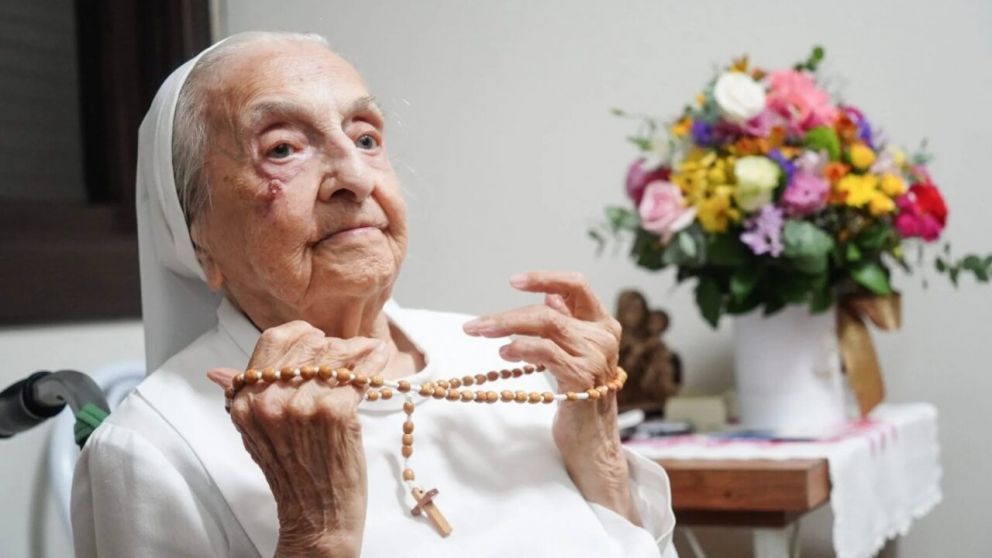 La monja brasileña Inah Canabarro Lucas tenía 116 años (X).