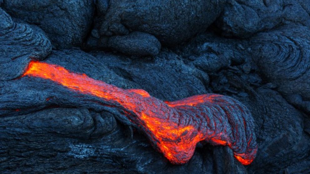 Misión Juno de NASA revela actividad volcánica en luna Ío de Júpiter