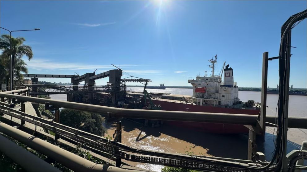 El buque provenía de los Emiratos Árabes.