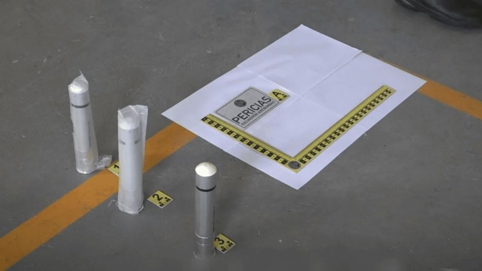 Los materiales de las fuerzas de seguridad eran comercializados por el efectivo en redes sociales.