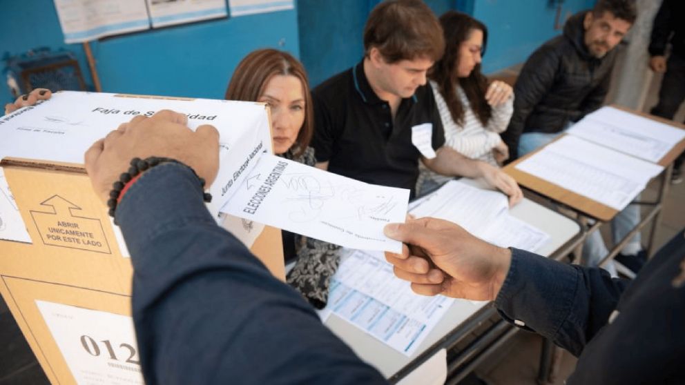 Elecciones 2025: ¿Cuánto cobra una autoridad de mesa durante toda la jornada?