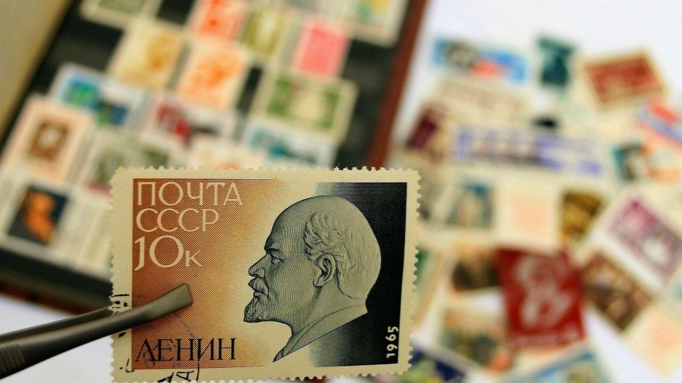 Hay millones de estampillas en todo el mundo y este 6 de mayo se conmemora su día (Imagen ilustrativa).