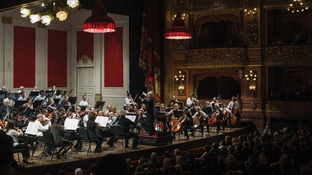 La orquesta que ayudar� a otra orquesta