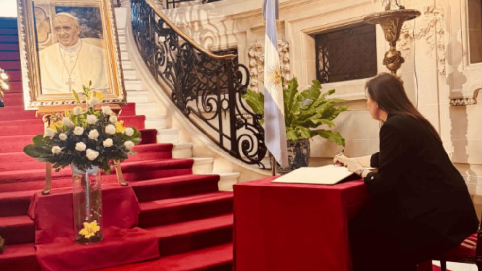 El posteo de Victoria Villarruel por la muerte del papa Francisco.