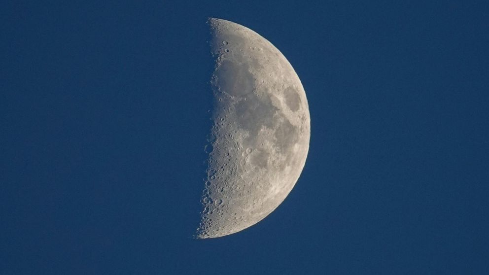 Energía Tauro en acción: ritual para atraer abundancia económica con la Luna Nueva