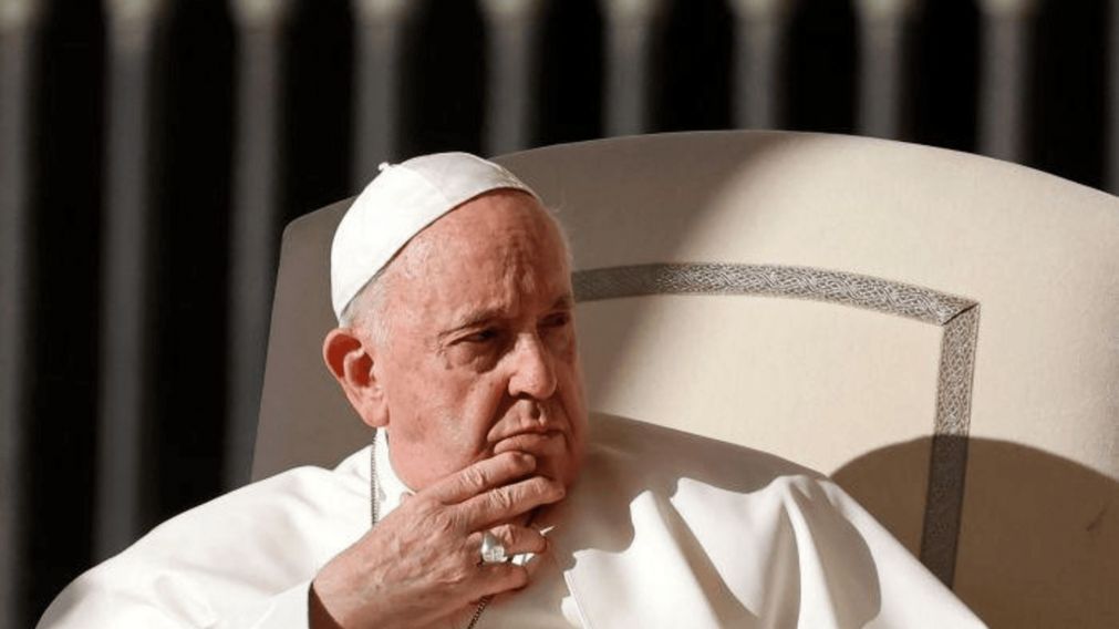 El anillo del papa Francisco ya fue anulado.