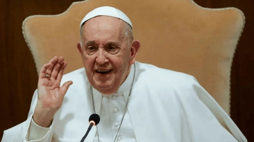 Oficializaron la declaración de duelo nacional por siete días por la muerte del papa Francisco.