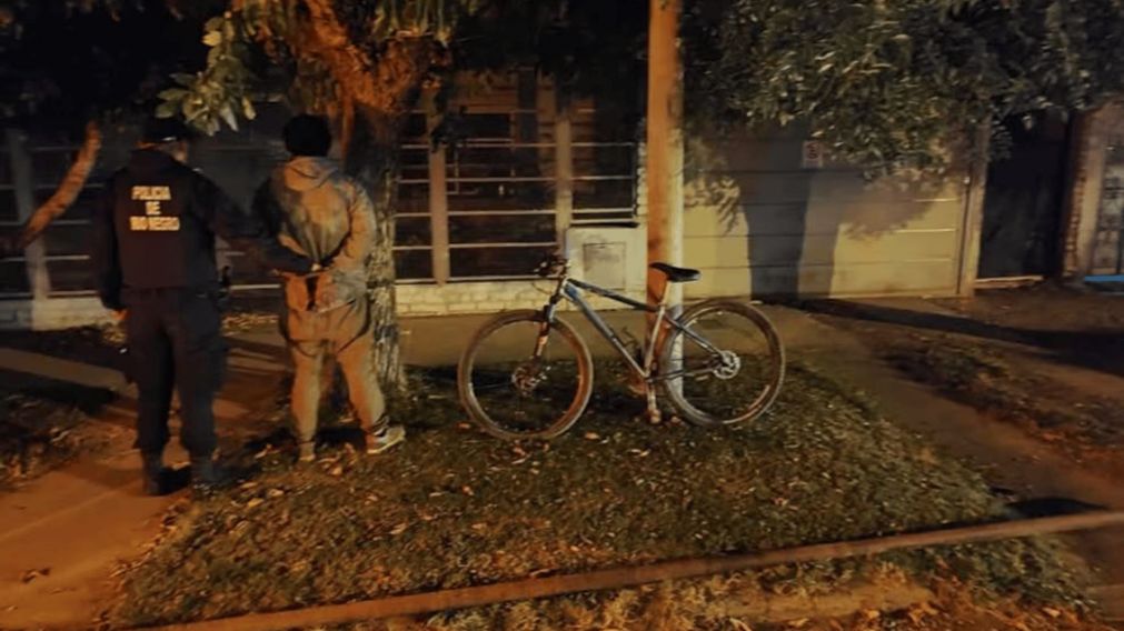 Tras haberse atrincherado en su casa el hombre quedó detenido.