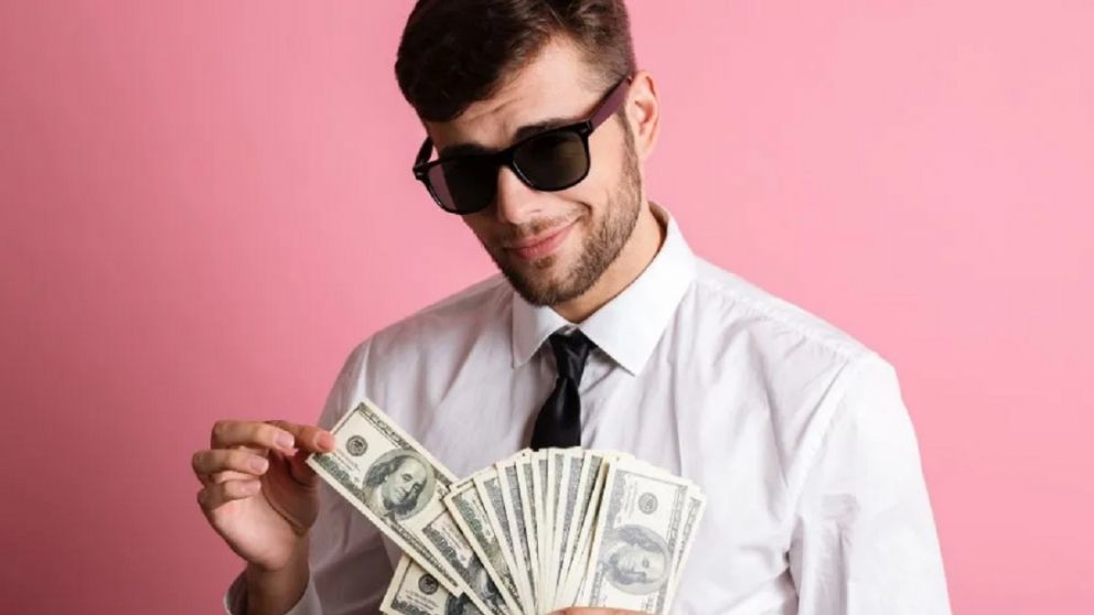 "Bendecidos" por los astros: 3 signos que ingresarán que recibirán dinero y riqueza en la segunda mitad de febrero.