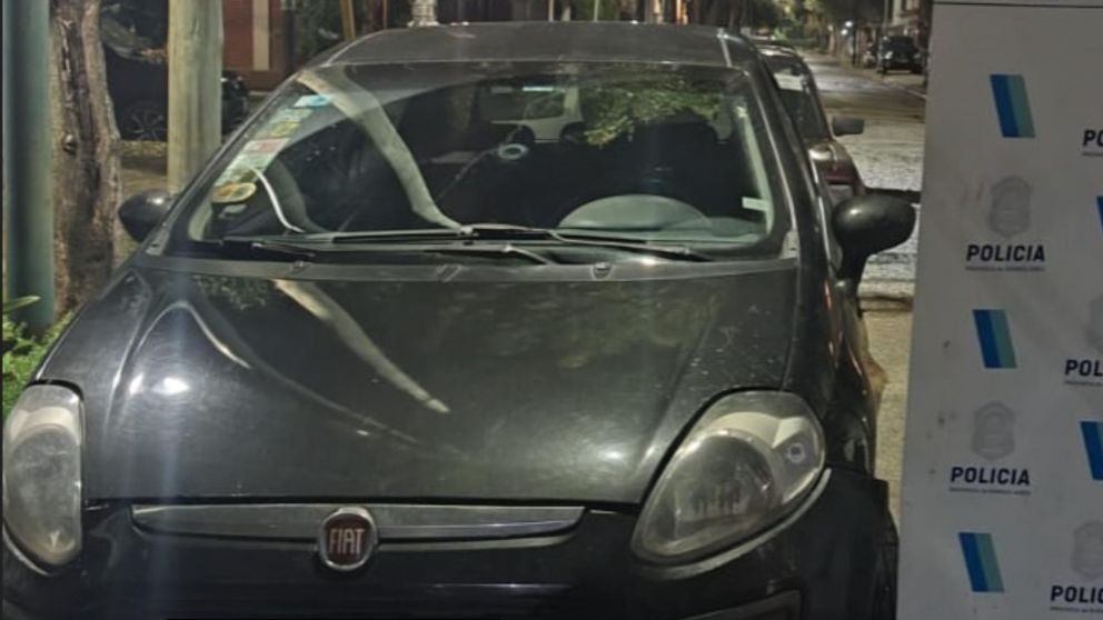 Este es el coche que fue incautado por las autoridades policiales.