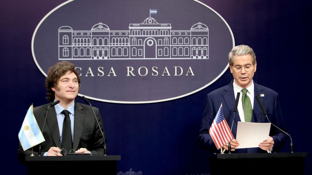 Javier Milei y Scott Bessent, secretario del Tesoro de Donald Trump en Casa Rosada.