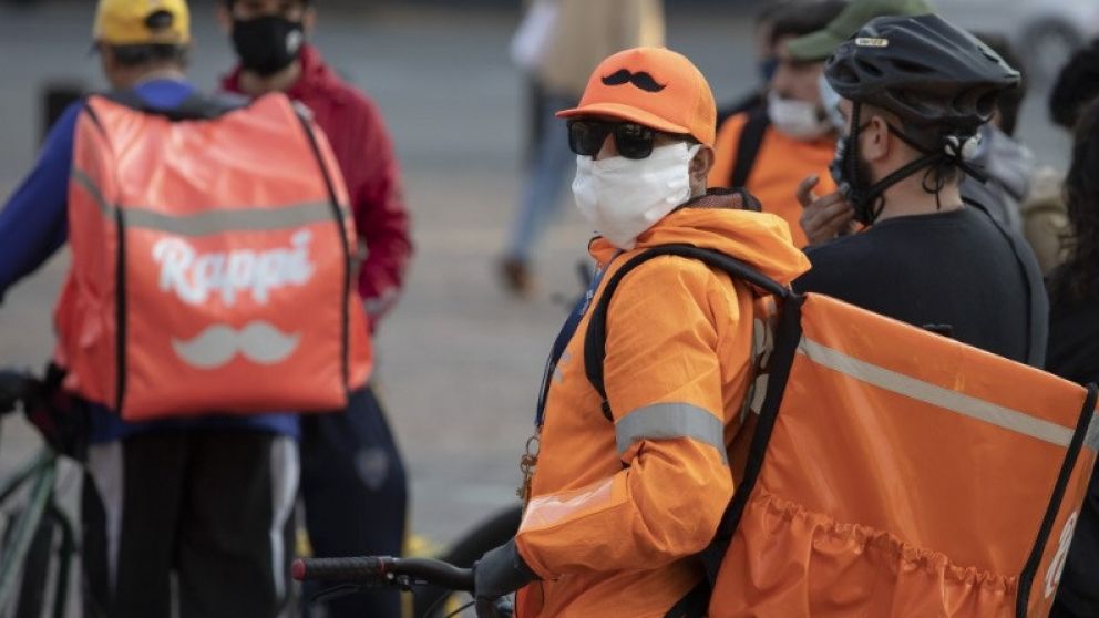 LOS TRABAJADORES POR CUENTA PROPIA SON EL EJEMPLO MÁS A LA VISTA.