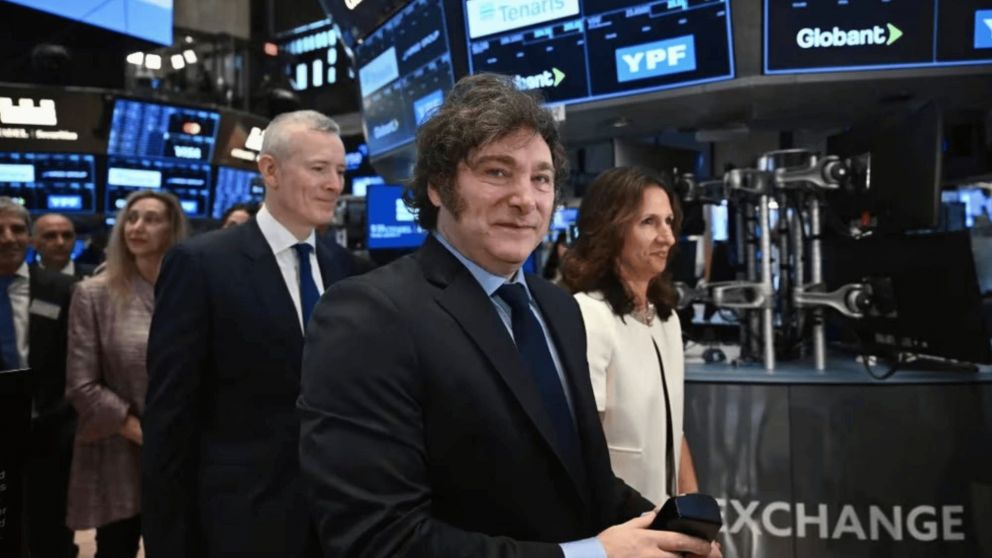 La eliminación del cepo cambiario tuvo un impacto positivo en la bolsa de Nueva York.