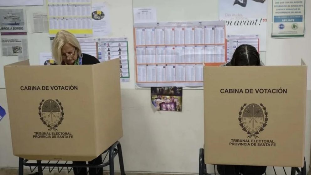 Elecciones en Santa Fe: se define el futuro de la Constituci�n provincial y se realizan las PASO (gentileza La Capital).