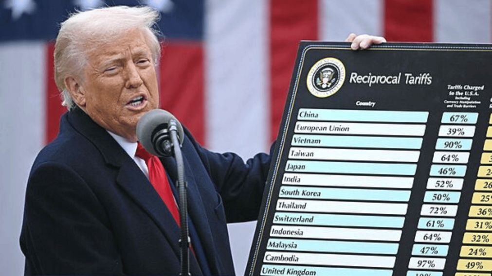 Donald Trump en el anuncio de los nuevos gravámenes.
