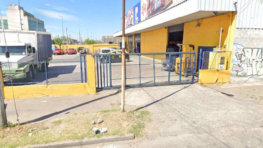 En un golpe comando, cinco delincuentes se robaron $400 millones en un mayorista (Google Maps).