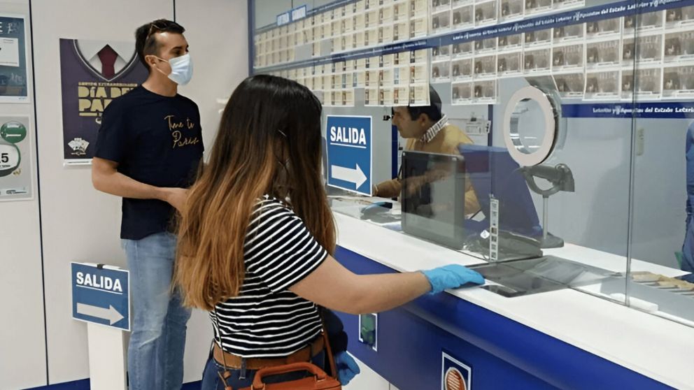 La chica siguió su presentimiento, compró el boleto de lotería y ganó millones (Imagen ilustrativa).
