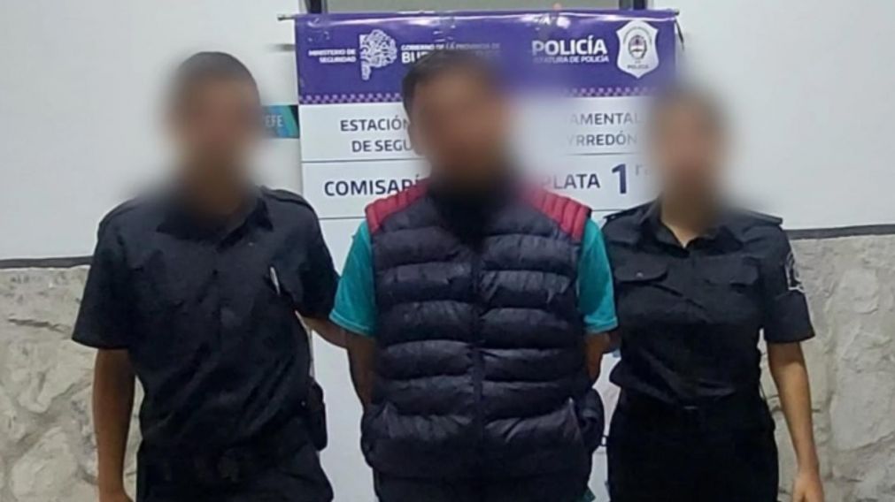 Este es el individuo que fue capturado por las autoridades policiales. Crédito: 0223.