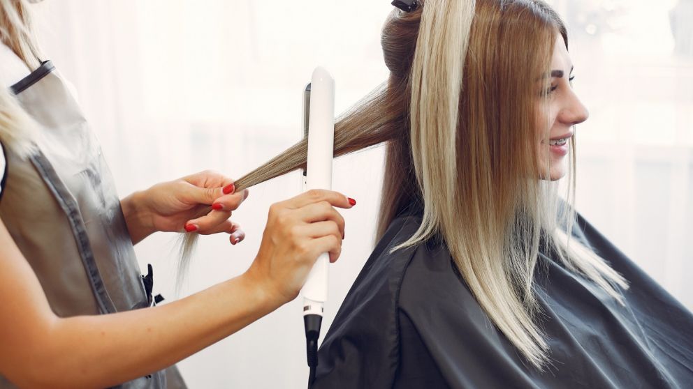 ANMAT prohibió por peligrosos más de 20 productos para el cabello (Archivo).