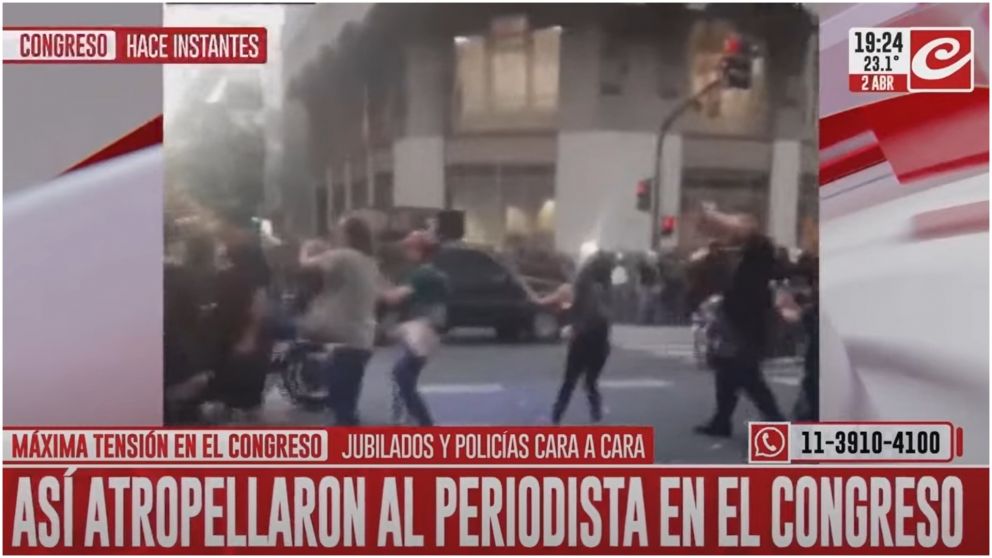 Tremenda imagen en la marcha de jubilados.