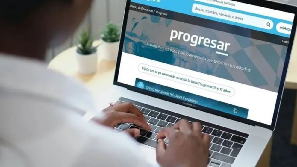 El Gobierno habilitó la inscripción para las Becas Progresar.