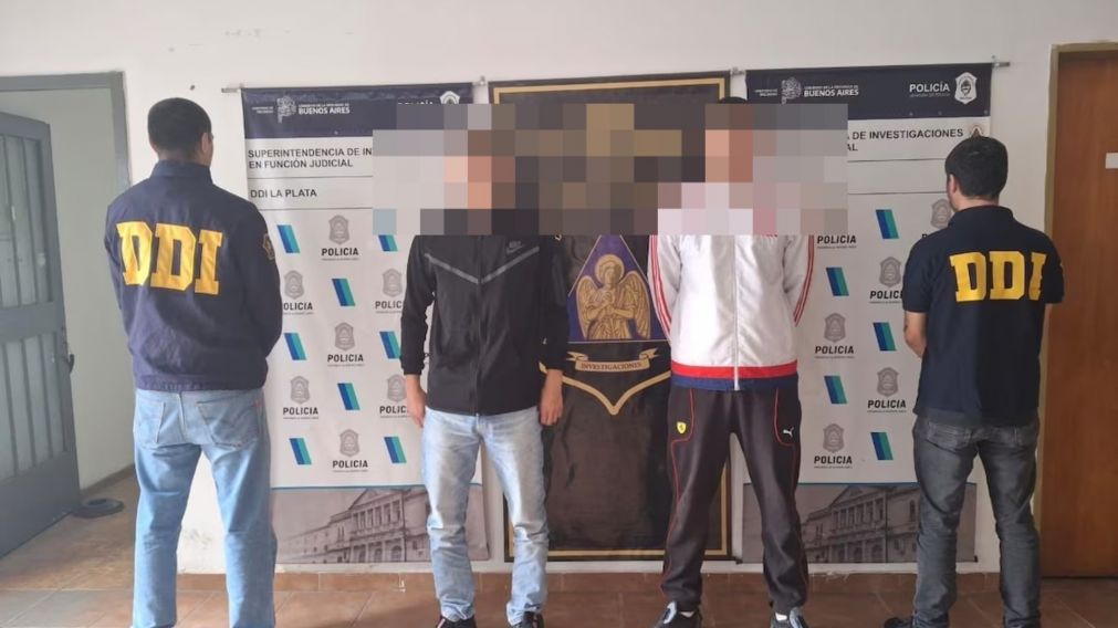 Detuvieron a dos hijos del barrabrava Iván Tobar.