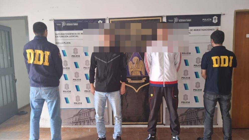 Detuvieron a dos hijos del barrabrava Iván Tobar.