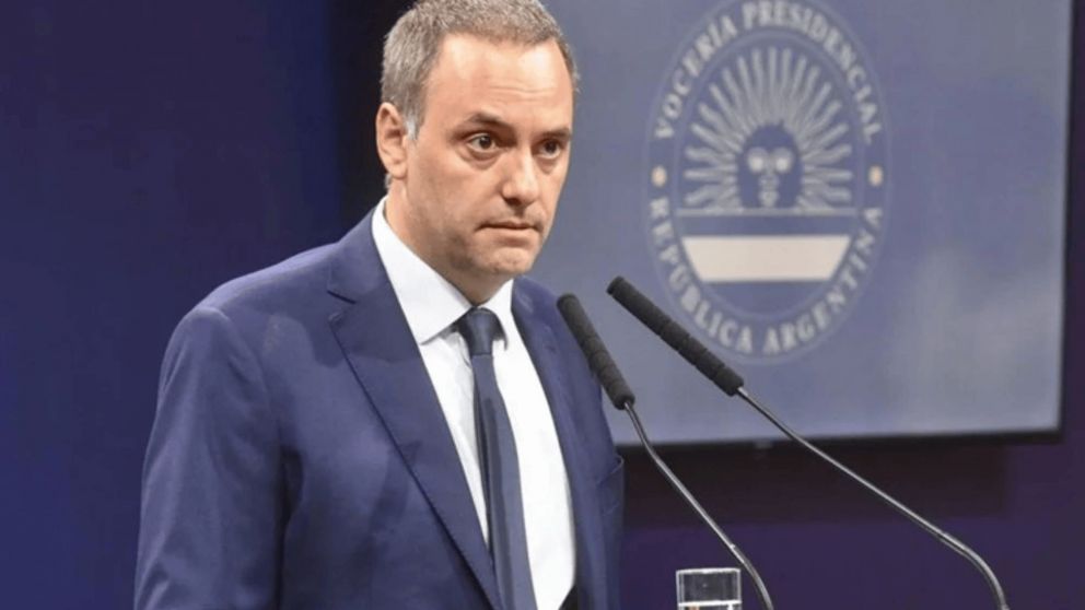 "Parece que la libertad si produce disminución de la pobreza", dijo Manuel Adorni