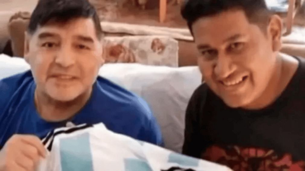 Jorge Coria junto a Diego Maradona.