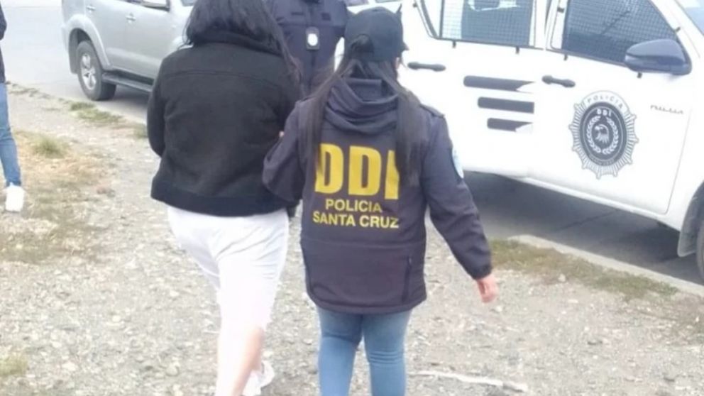 La sospechosa detenida.