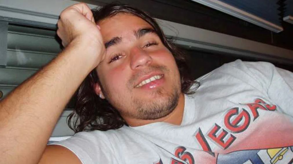 Ariel Malvino tenía 21 años.