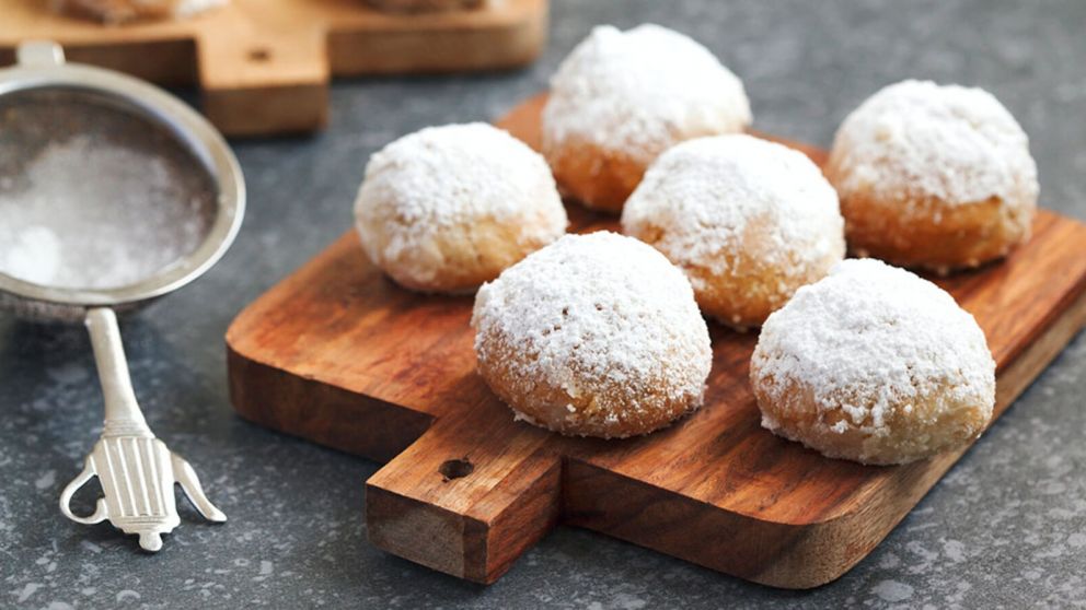 Receta para hacer unos deliciosos besitos de nuez para la merienda.