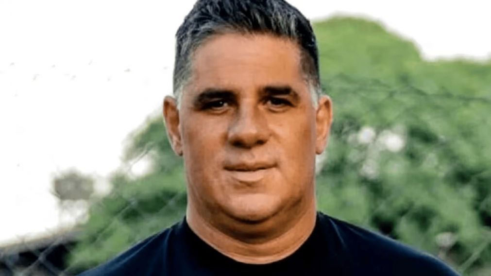 Pablo Olmos se descompensó mientras jugaba al fútbol con amigos. Murió unos minutos después.