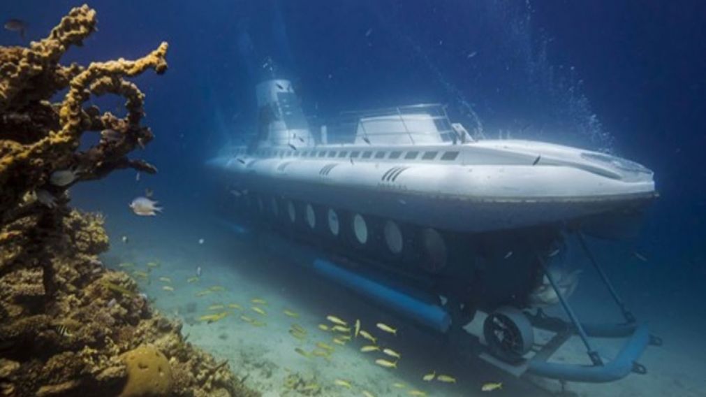 A�n se desconoce el paradero de ocho turistas que iban a bordo del submarino.